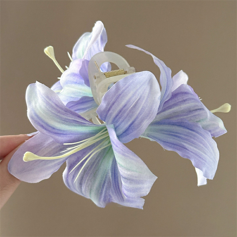 Jepit Rambut Bunga Lily Super  - Travel Accessories Aesthetic ulasan dan harga