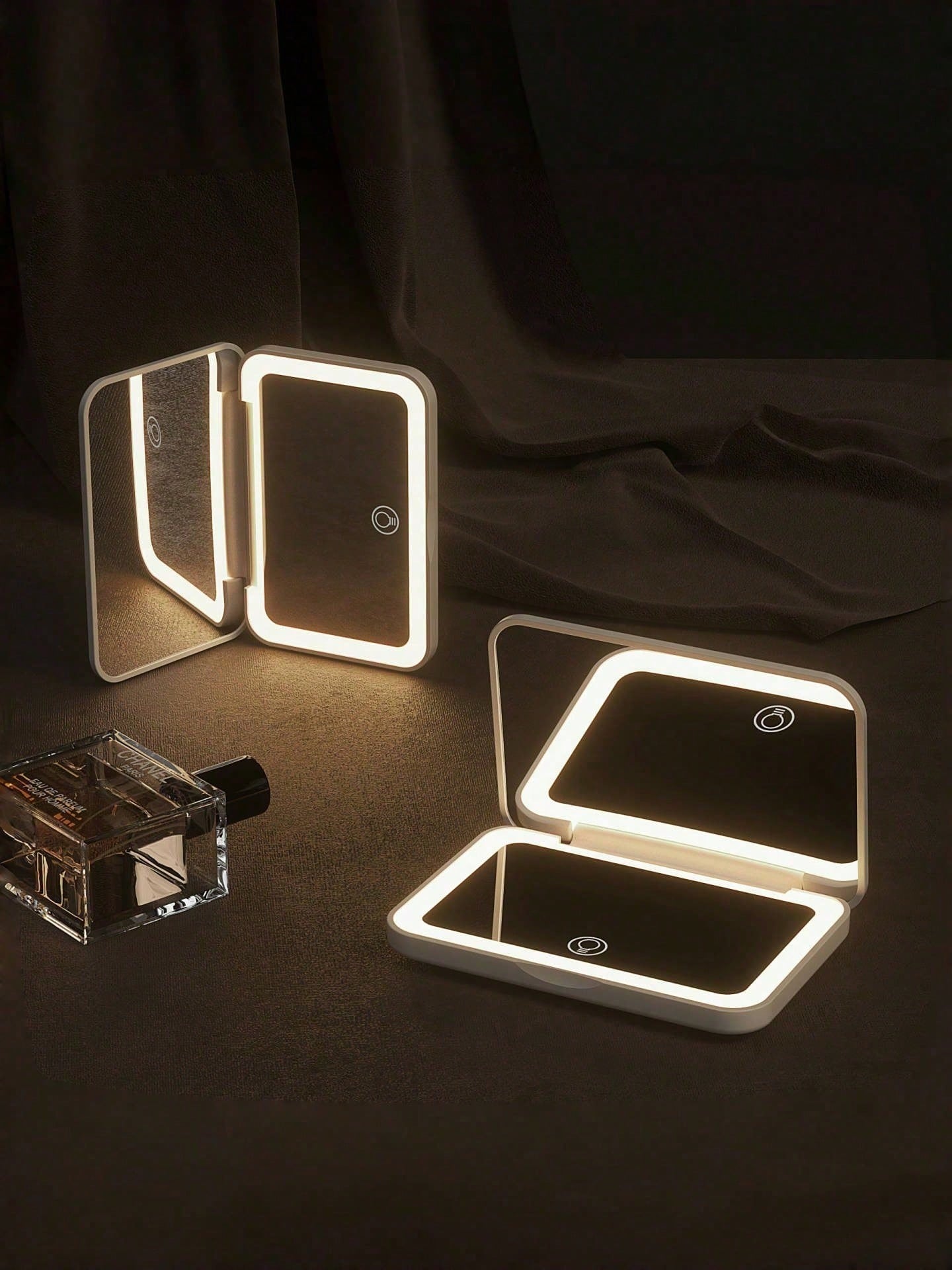 Cermin Rias LED dengan Layar S - Travel Accessories As Gifts ulasan dan harga